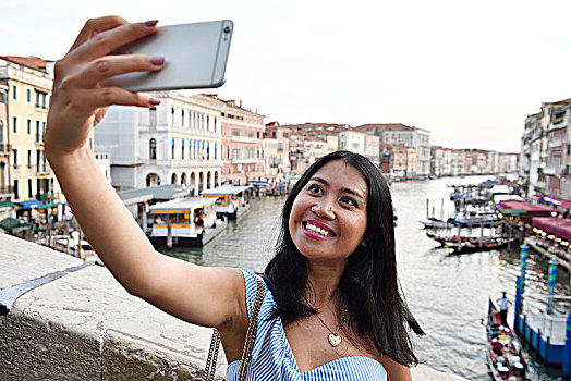 女人,手机,雷雅托桥,大运河,威尼斯,意大利,欧洲