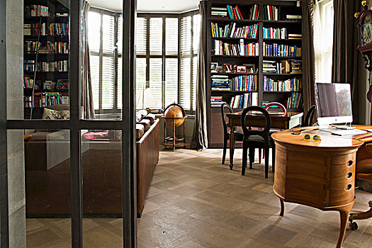 风景,书桌,书架,门,玻璃