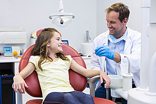 微笑,牙医,交谈,孩子,病人,牙科诊所