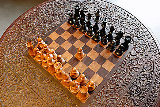 棋类游戏