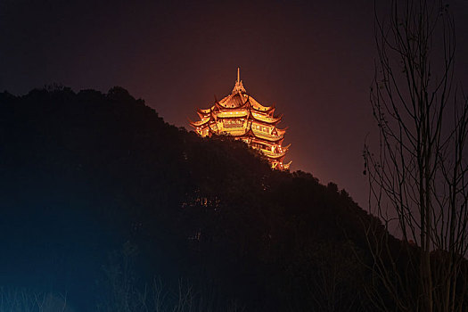 四川德阳旌阳区钟鼓楼广场德阳钟鼓楼夜景