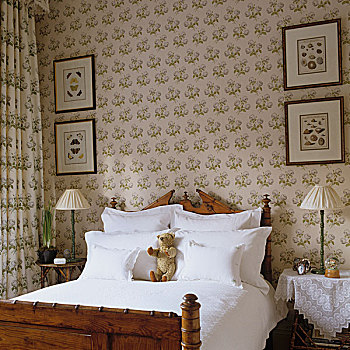 老式,木质,床,传统,英国,卧室,壁纸,相配,帘