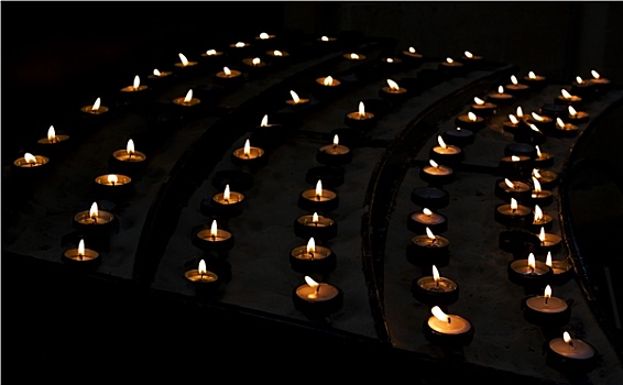 蜡烛,教堂