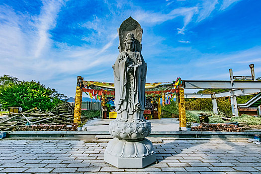 福建省福州市金鸡山双龙禅寺观音菩萨雕像建筑环境