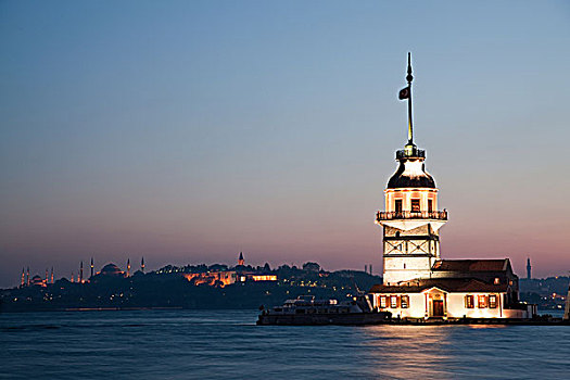 塔,晚上,伊斯坦布尔,土耳其