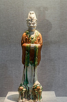 唐代三彩武官俑,河南省洛阳博物馆馆藏文物