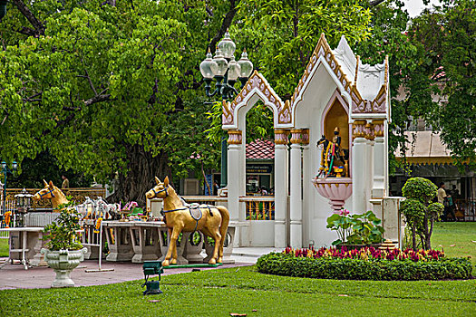 泰国曼谷五世皇柚木行宫园林艺术