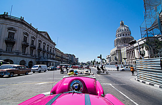 哈瓦那,古巴,驾驶,经典,20世纪50年代,敞篷车,街道,向外看,正面