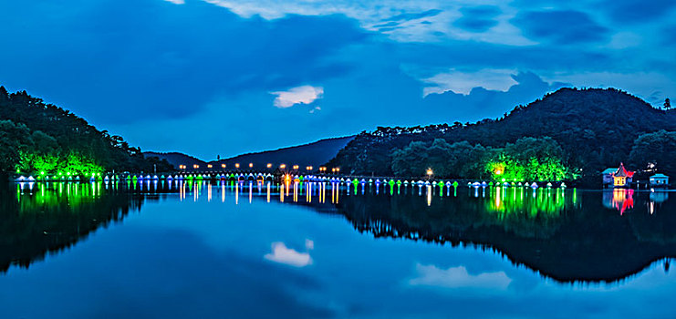 江西省九江市庐山风景区芦林湖自然景观