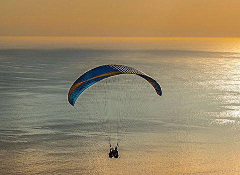 滑翔伞,一前一后,跳跃,飞跃,海洋,日落,开普敦,西海角,南非,非洲