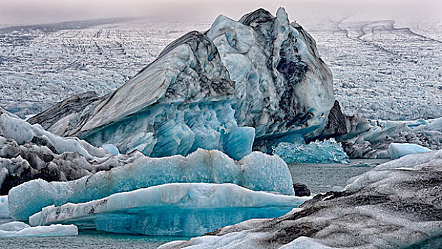 漂浮,蓝色,冰山,杰古沙龙湖,冰河,泻湖,后面,瓦特纳冰川,南方,区域,冰岛,欧洲