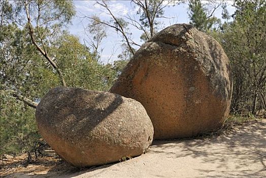 石头,球,漂石,红色,花冈岩,危险,塔斯马尼亚,澳大利亚