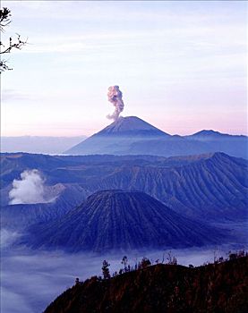 印度尼西亚,爪哇,婆罗摩火山,日出,火山口,条纹状