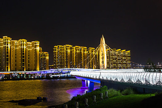 灞河夜景