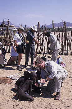 纳米比亚,山谷,旅游,展示,录像,辛巴族,男孩