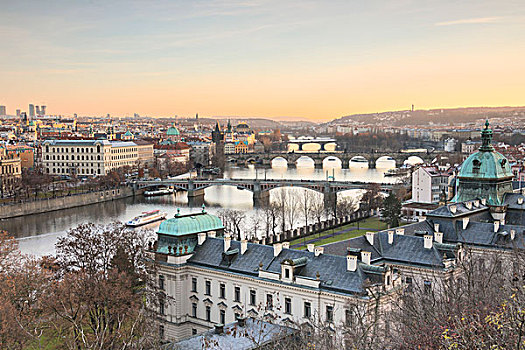日落,历史,桥,建筑,反射,伏尔塔瓦河,河,布拉格,捷克共和国,欧洲