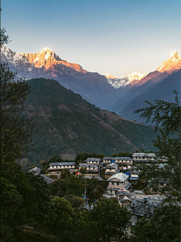 尼泊尔安娜普尔那峰甘杜克山间村落