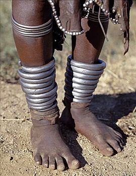 重,金属,踝部,装饰,女人,埃塞俄比亚西南部,游牧部落,惊人,风格,传统服饰,衣服,壳,流行