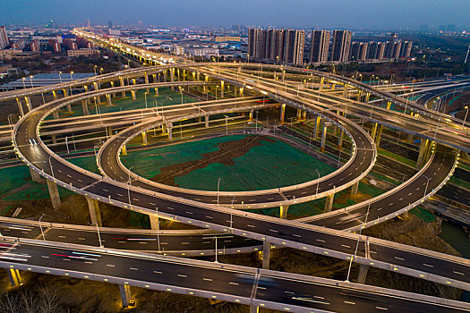 江苏省淮安市刚开通的内环高架快速路夜景