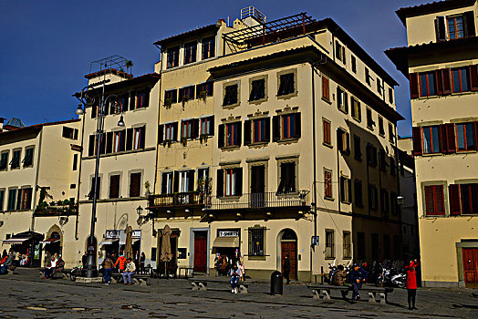 佛罗伦萨的圣母百花大教堂和广场