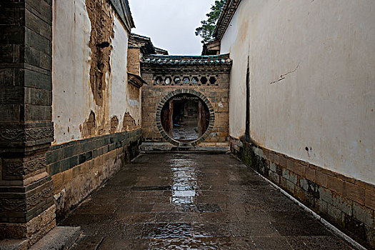 世界建筑遗产----云南建水团山村,张家花园,小巷