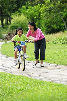 母亲,引导,女儿,自行车