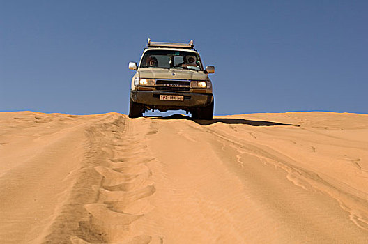 运动型多功能车,撒哈拉沙漠,费赞,利比亚