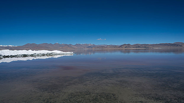 西藏日喀则扎布耶盐湖
