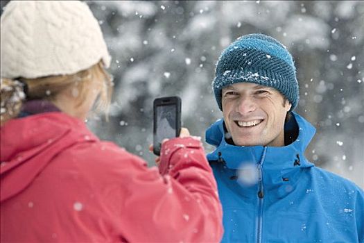 女人,照相,男人,拍照手机,户外,冬天,不列颠哥伦比亚省,加拿大