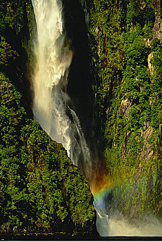 瀑布,崖面,峡湾国家公园,南岛,新西兰