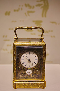 法国19世纪黄铜皮套钟