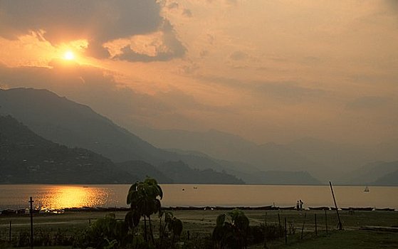 湖,山峦,日落,波卡拉,地区,尼泊尔