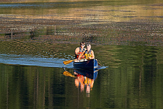 母亲,儿子,独木舟,湖,蒙大拿