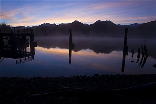 反射,水,理查森山脉,日出,瓦卡蒂普湖,奥塔哥,南岛,新西兰
