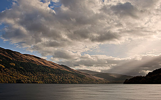 山,湖岸,洛蒙德湖,苏格兰