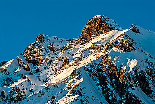 法国,比利牛斯山脉,山谷,滑雪胜地