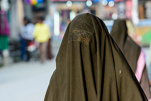 女人,穿,伊斯兰罩袍,斯利那加,查谟-克什米尔邦,印度,亚洲