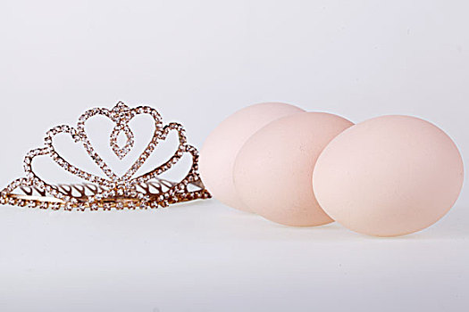 鸡蛋和皇冠