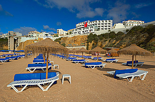 太阳椅,遮阳伞,阿尔布斐拉,阿尔加维,葡萄牙,欧洲