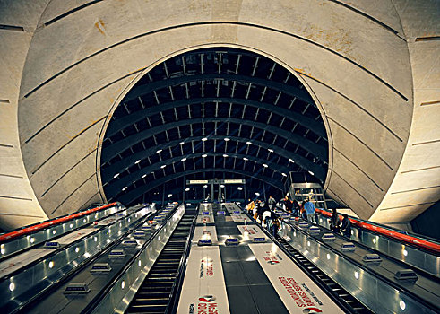 伦敦,地铁