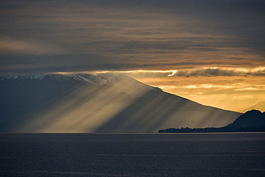 太阳光线,光泽,暗色,阴天,正面,火山,湖,日出,波多黎各,区域,拉各斯,巴塔哥尼亚,智利,南美