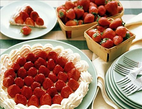 草莓,蛋白甜饼,新鲜