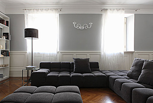 灰色,沙发,客厅,传统,半透明,帘,窗户