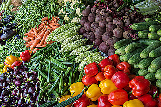 市场货摊,秋葵,花椰菜,甜菜,胡萝卜,茄子,黄瓜,胡椒,高知,喀拉拉,印度,亚洲