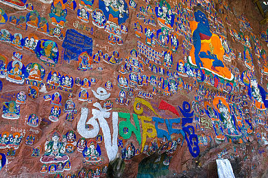 西藏药王山壁画图片