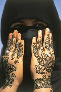 摩洛哥,肖像,女人,穿,薄纱,散沫花染料,手