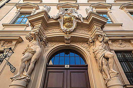入口,门廊,两个,阿特拉斯神,塑像,列支敦士登,城市宫殿,建造,维也纳,奥地利,欧洲