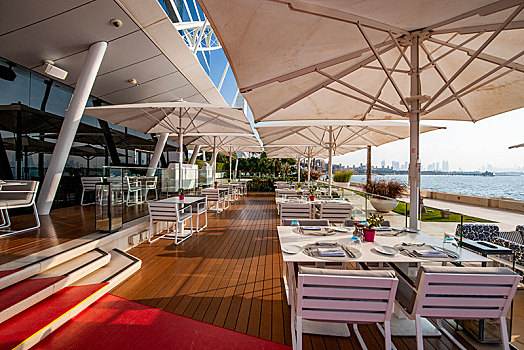 阿联酋迪拜朱美拉海滩阿拉伯塔,帆船,酒店露天餐厅