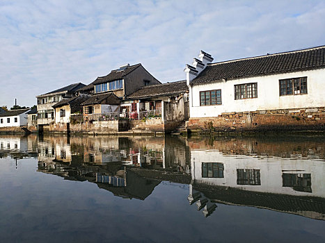 新仓老街,芦川