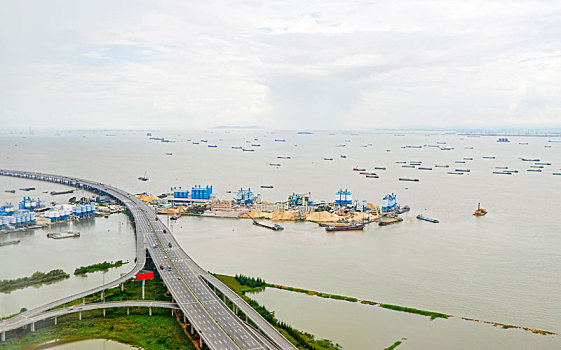 深圳海边高速公路景观